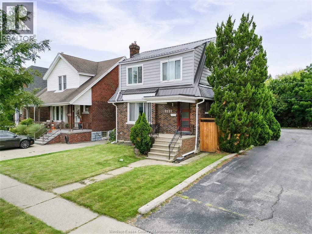 2131 Lincoln Road, Windsor