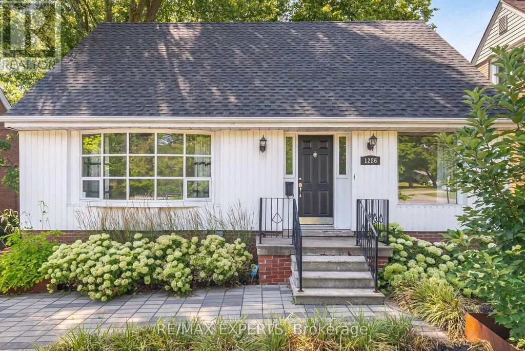 1286 Kipling Avenue, Toronto (princess-Rosethorn)