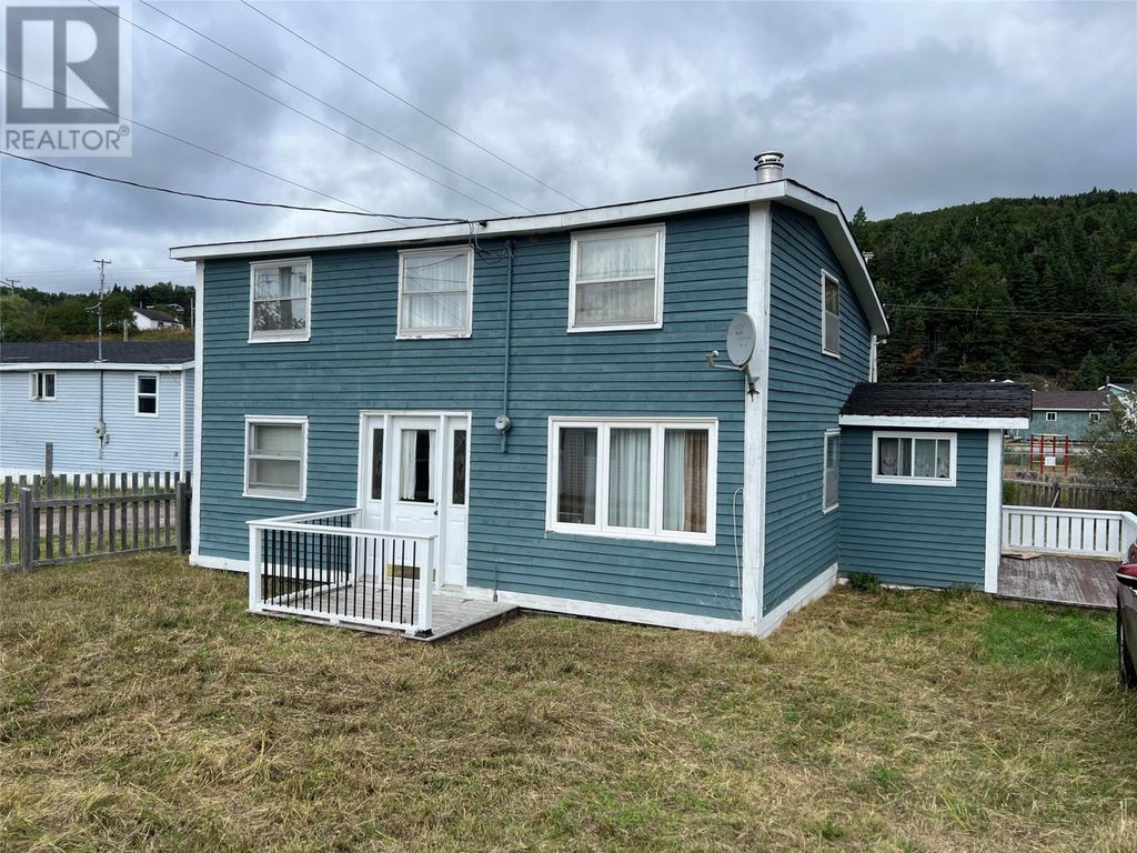 50 Main Street, Middle Arm