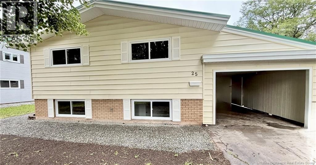 25 Vista Drive, Moncton