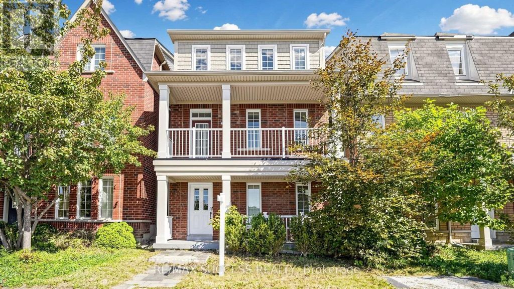 19 Boot Terrace, Toronto (york University Heights)