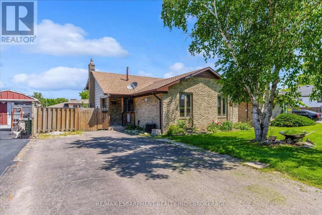 49 Grove Avenue, St. Catharines (secord Woods)