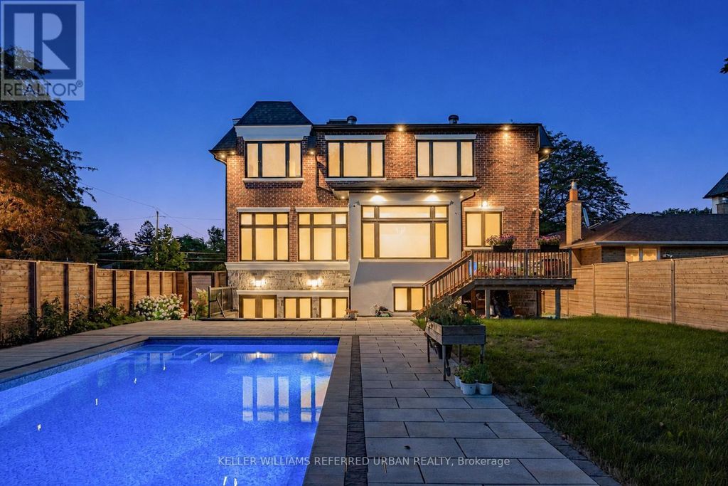 35 Lloydminster Crescent, Toronto (newtonbrook East)