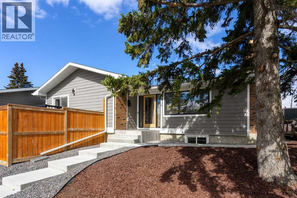 119 Silvercreek Close Nw, Calgary