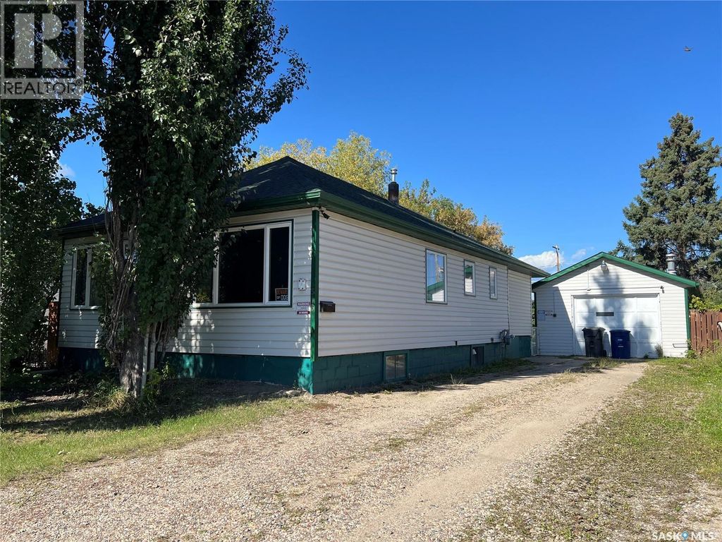 515 3rd Avenue W, Meadow Lake