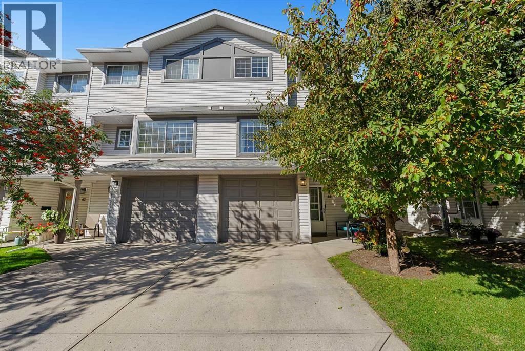66 Kingsland Villas Sw, Calgary