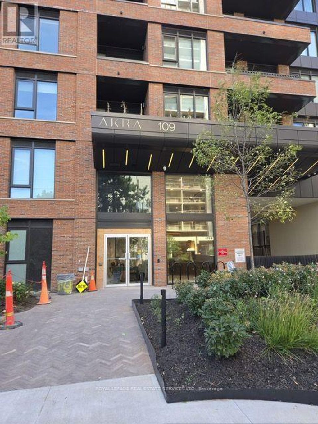 1009 - 109 Erskine Avenue, Toronto (mount Pleasant West)