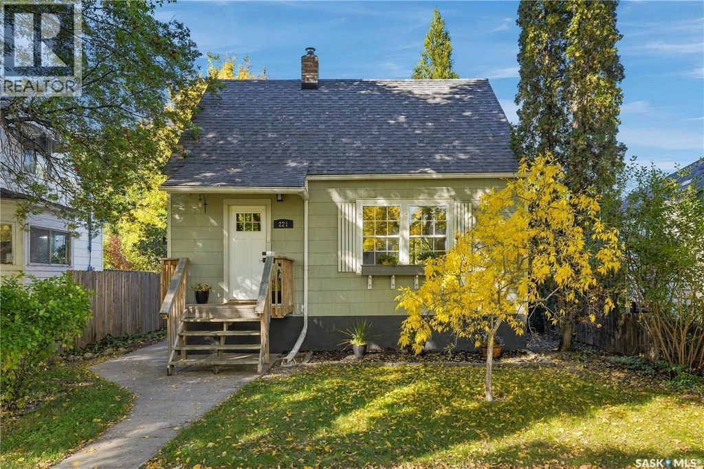 221 Elm Street, Saskatoon