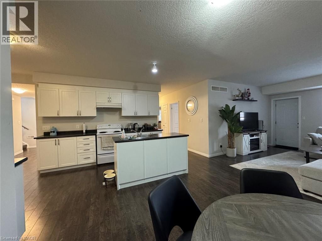 205 Rachel Crescent Unit# B, Kitchener