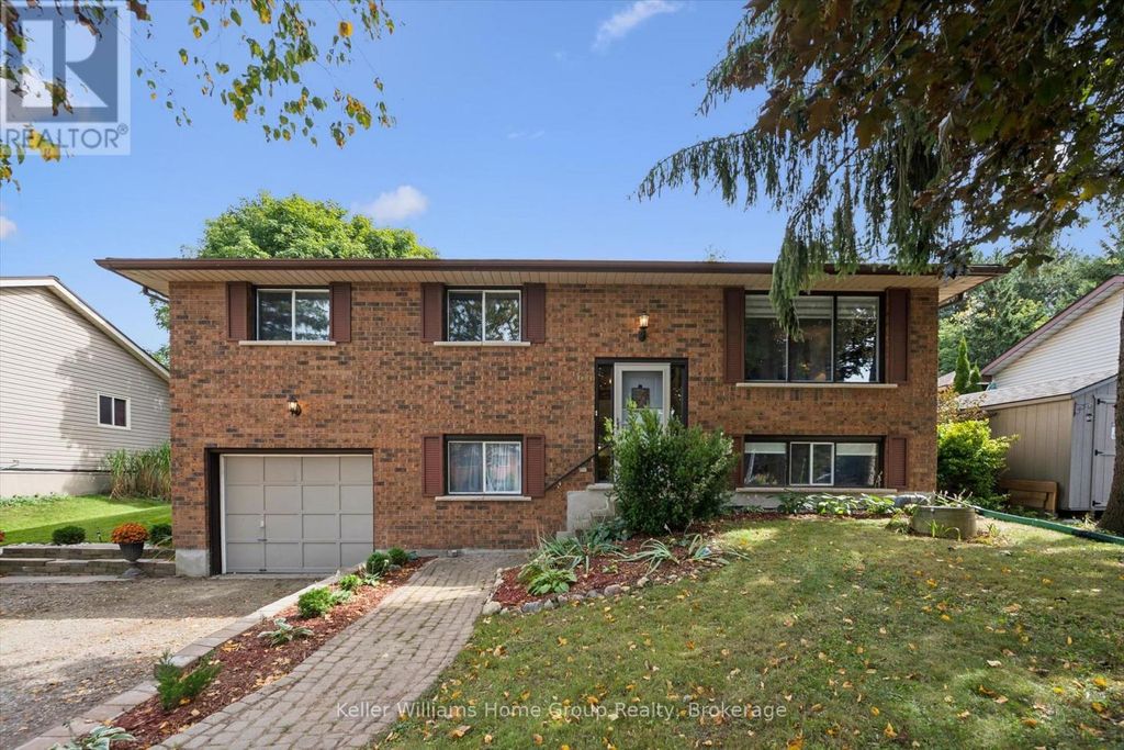 66 Woolwich Street W, Centre Wellington (elora/salem)