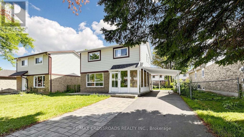 36 United Square, Toronto (malvern)