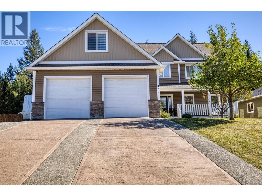 939 Fraser Avenue, 100 Mile House