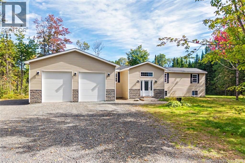 45 Moore Road, Rusagonis