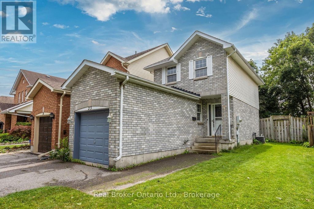 23 Mann Street, Clarington (bowmanville)