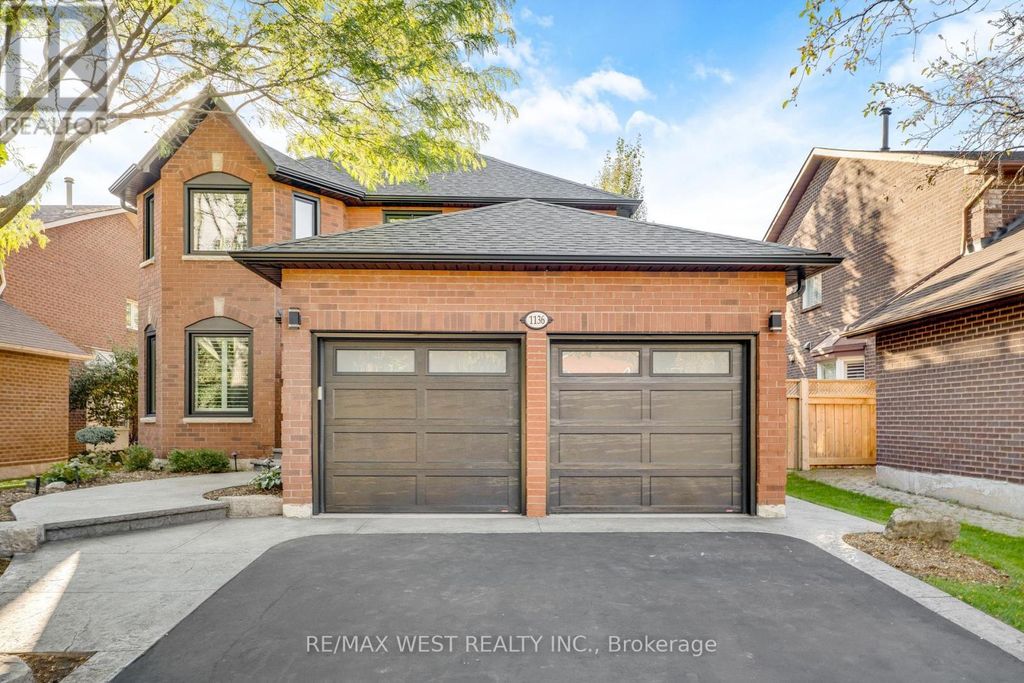 1136 Goodson Crescent, Oakville (wc Wedgewood Creek)