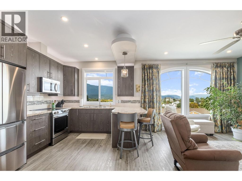 1070 1 Street Se Unit# 27, Salmon Arm