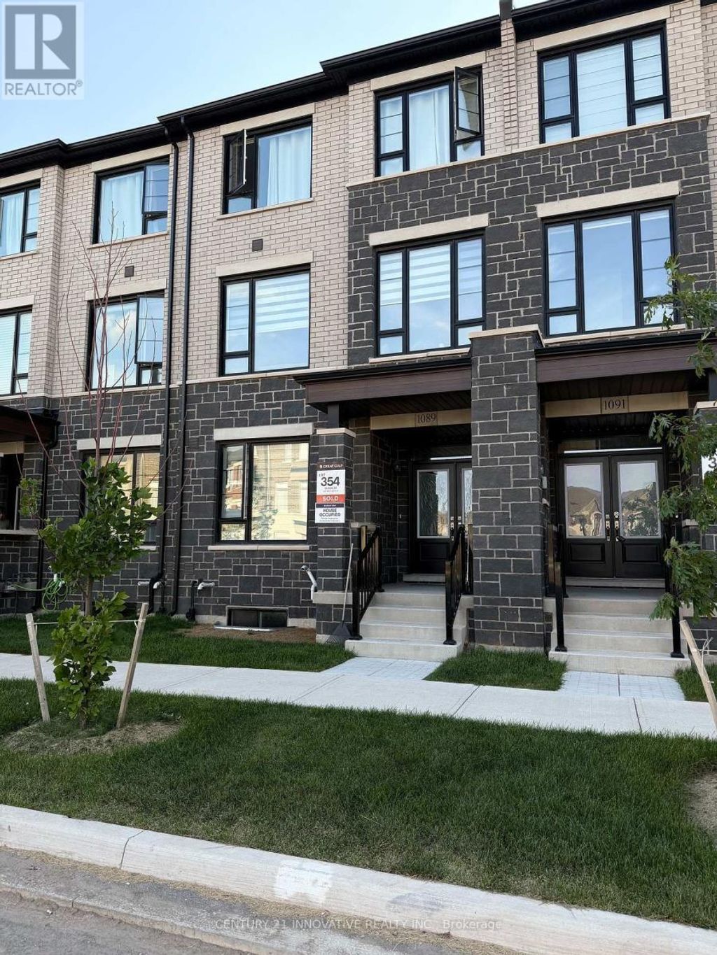 1089 Wheat Boom Drive, Oakville (jm Joshua Meadows)