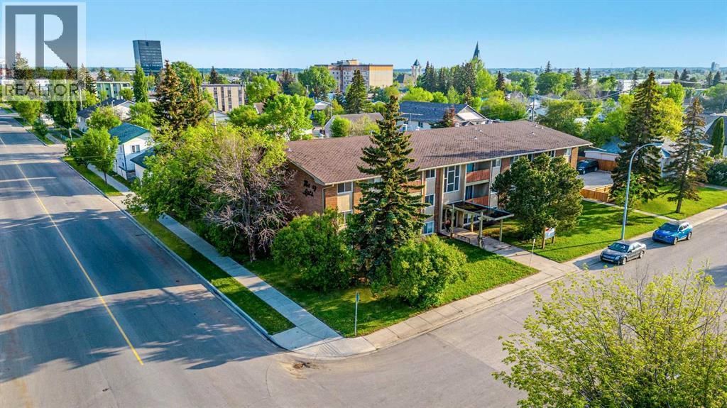 305, 10105 107 Avenue, Grande Prairie
