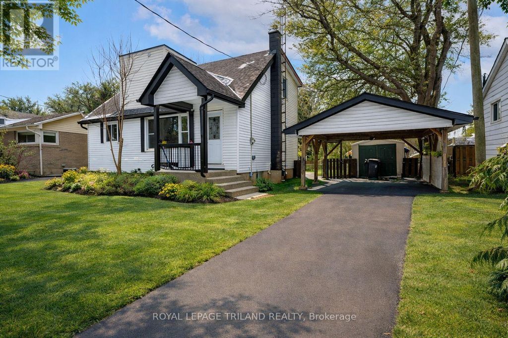 1223 Sunningdale Road E, London North (north C)