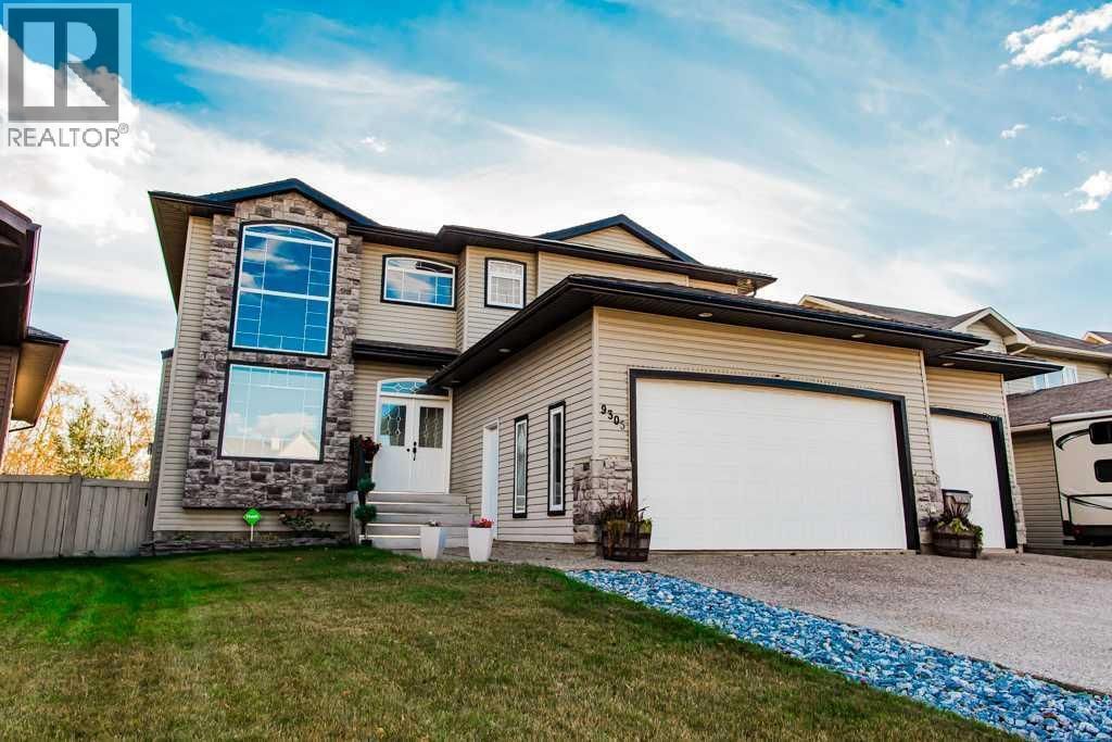 9305 Lakeshore Court, Grande Prairie