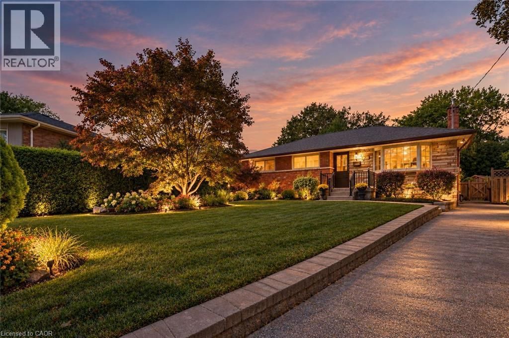 509 Walnut Crescent, Burlington
