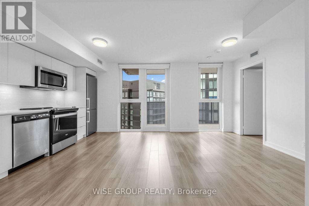1502 - 18 Tretti Way, Toronto (clanton Park)