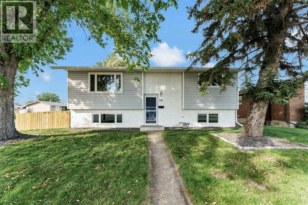 60 Gray Crescent Nw, Medicine Hat
