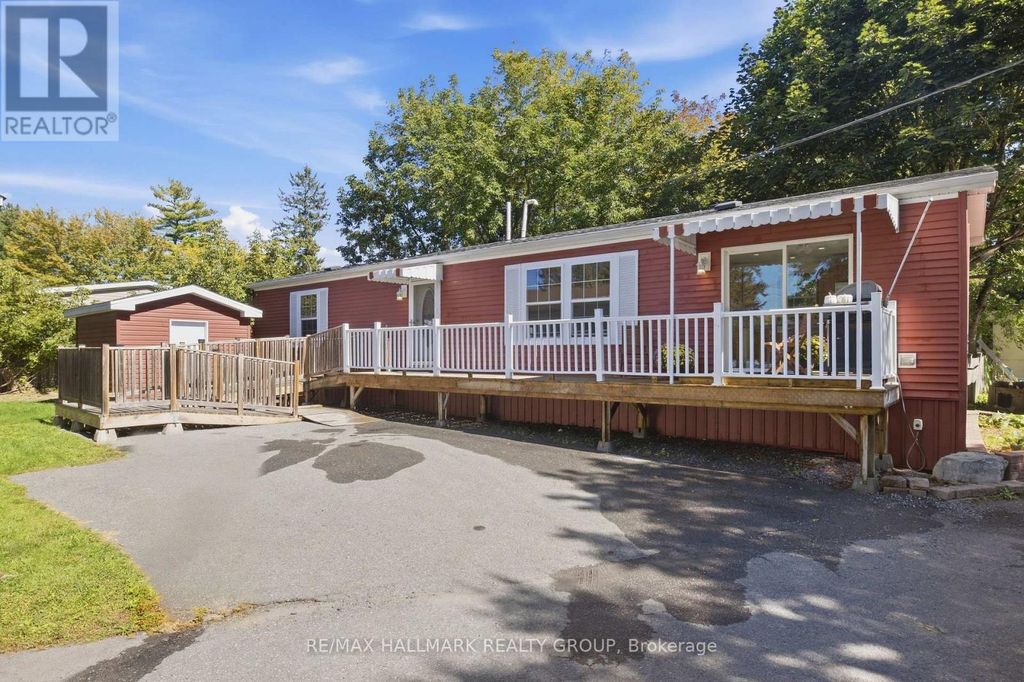 14 Pacific Avenue, Ottawa