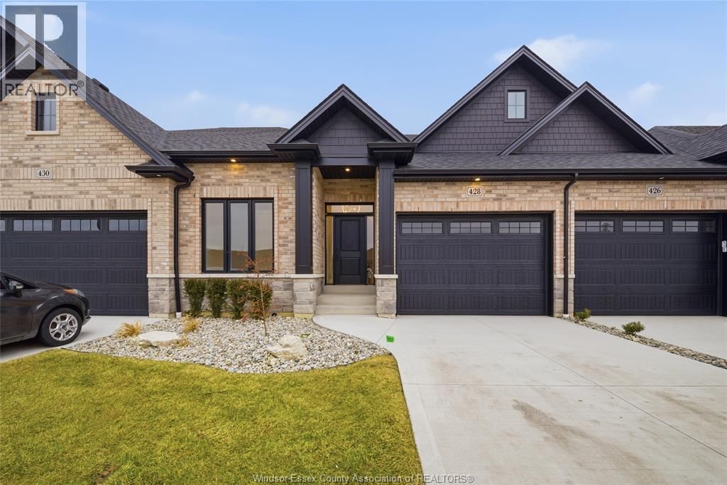 447 Caserta Crescent, Lakeshore