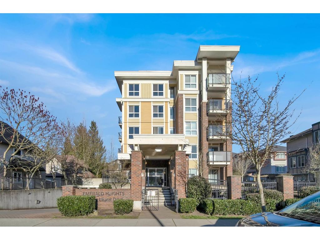 201 13883 Laurel Drive, Surrey