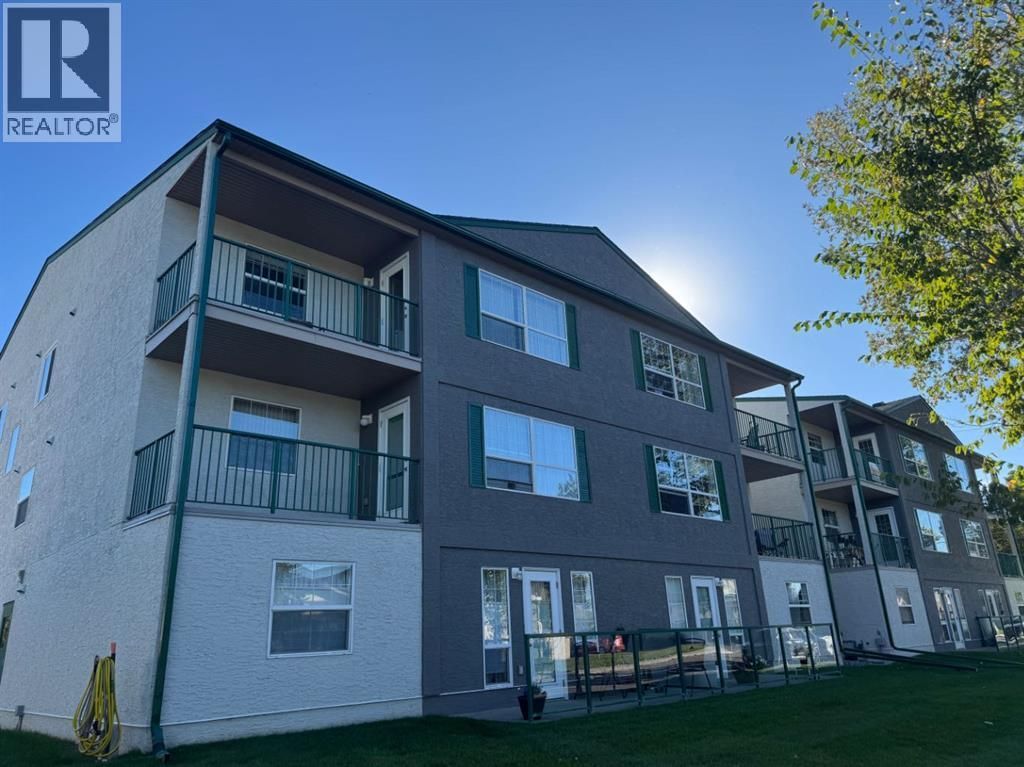 204, 105 7 Avenue Se, High River
