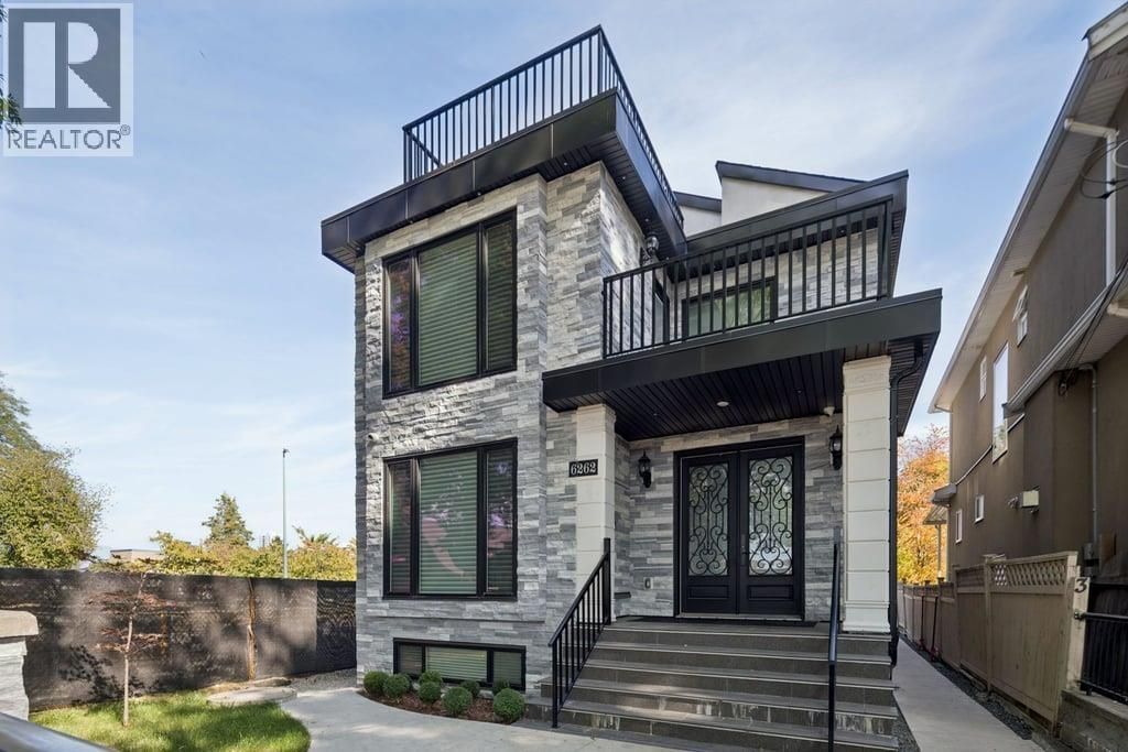 2 6262 Battison Street, Vancouver