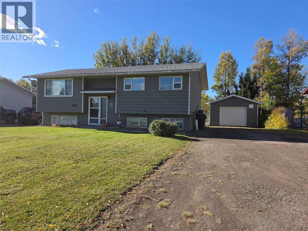 4909 45 Street Ne, Chetwynd