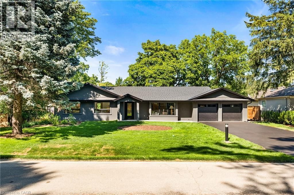 201 Trelawn Avenue, Oakville