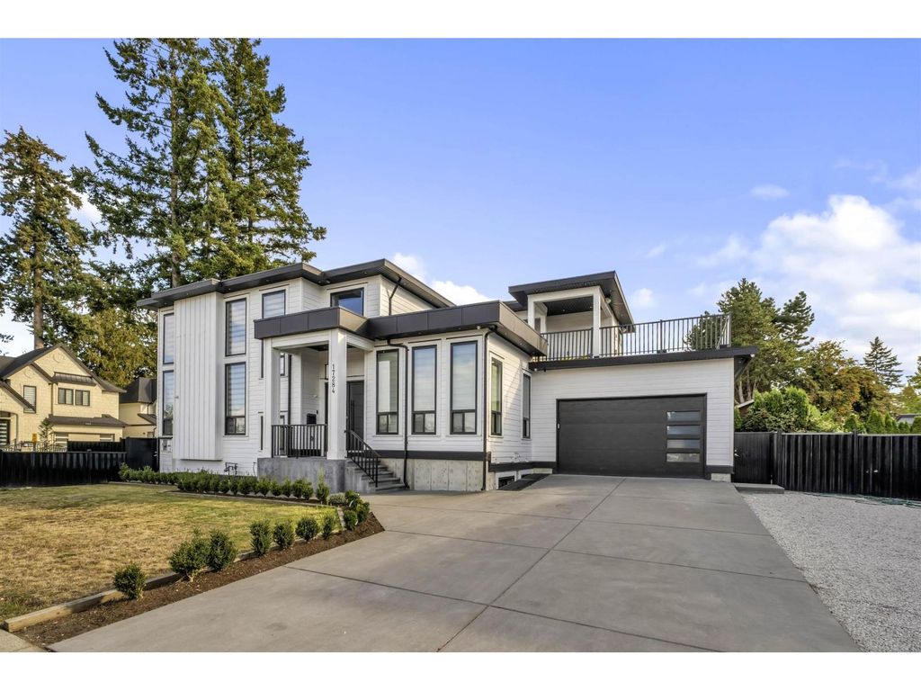 17284 61a Avenue, Surrey