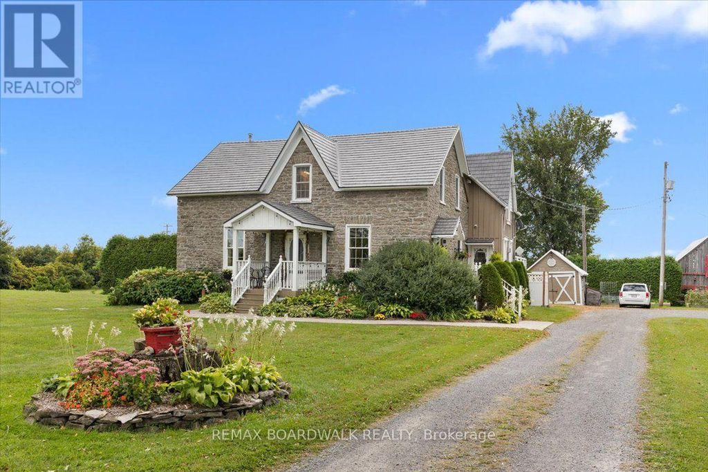 1590 County 18 Road, North Grenville