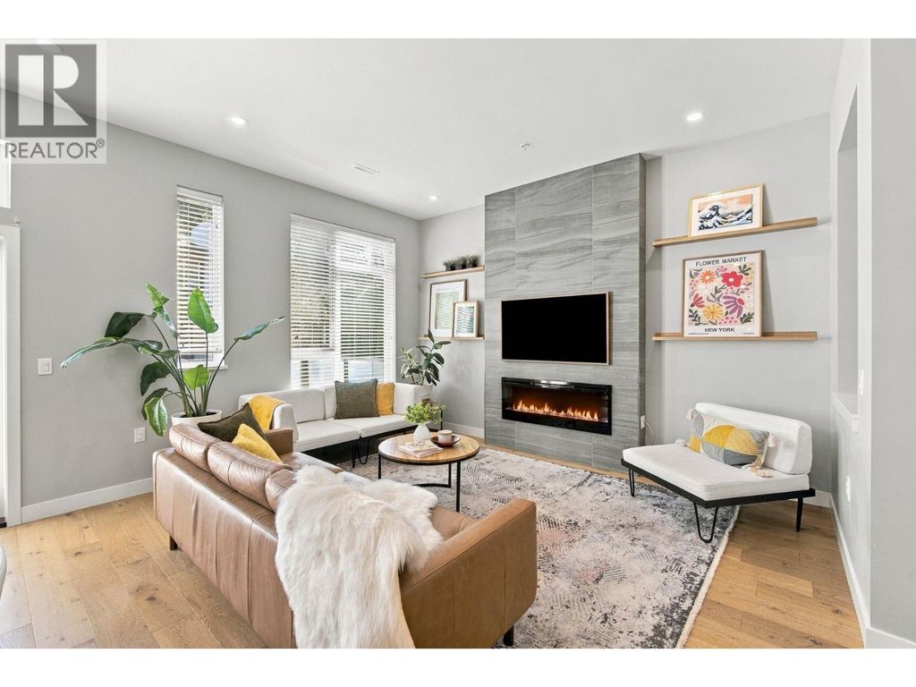 4682 Capilano Road, North Vancouver