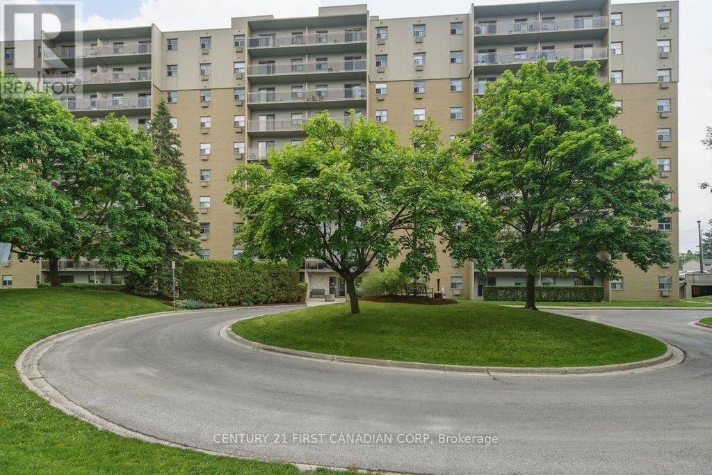 804 - 931 Wonderland Road S, London South (south M)