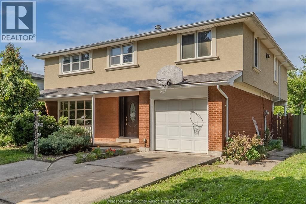 9880 Asgard Road, Windsor