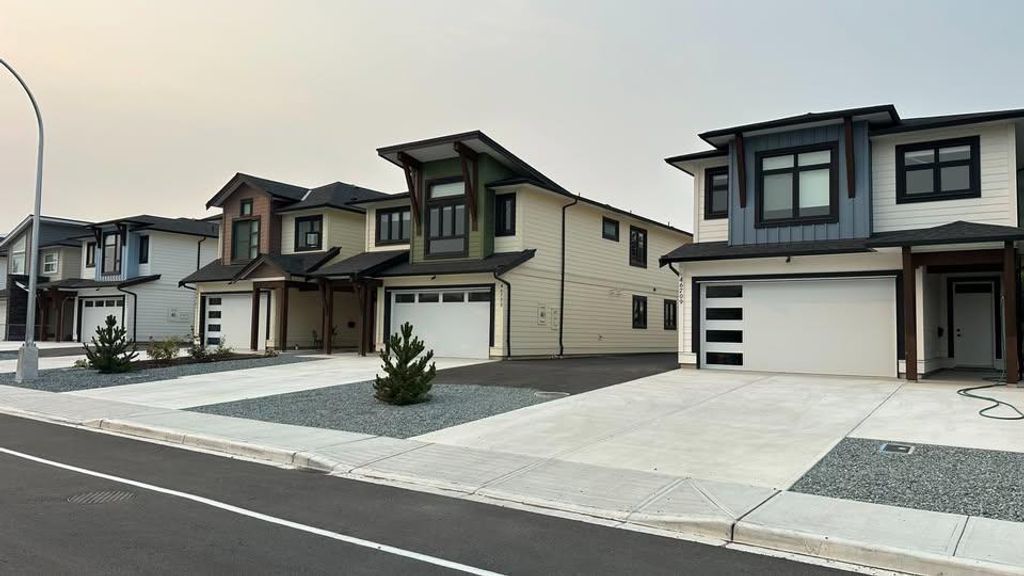 Upper 46697 Brice Road|fairfield Island, Chilliwack