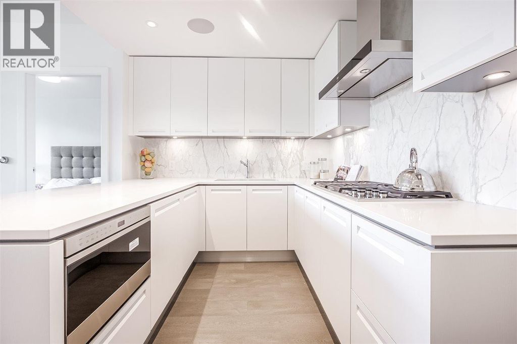 207 6333 W Boulevard, Vancouver