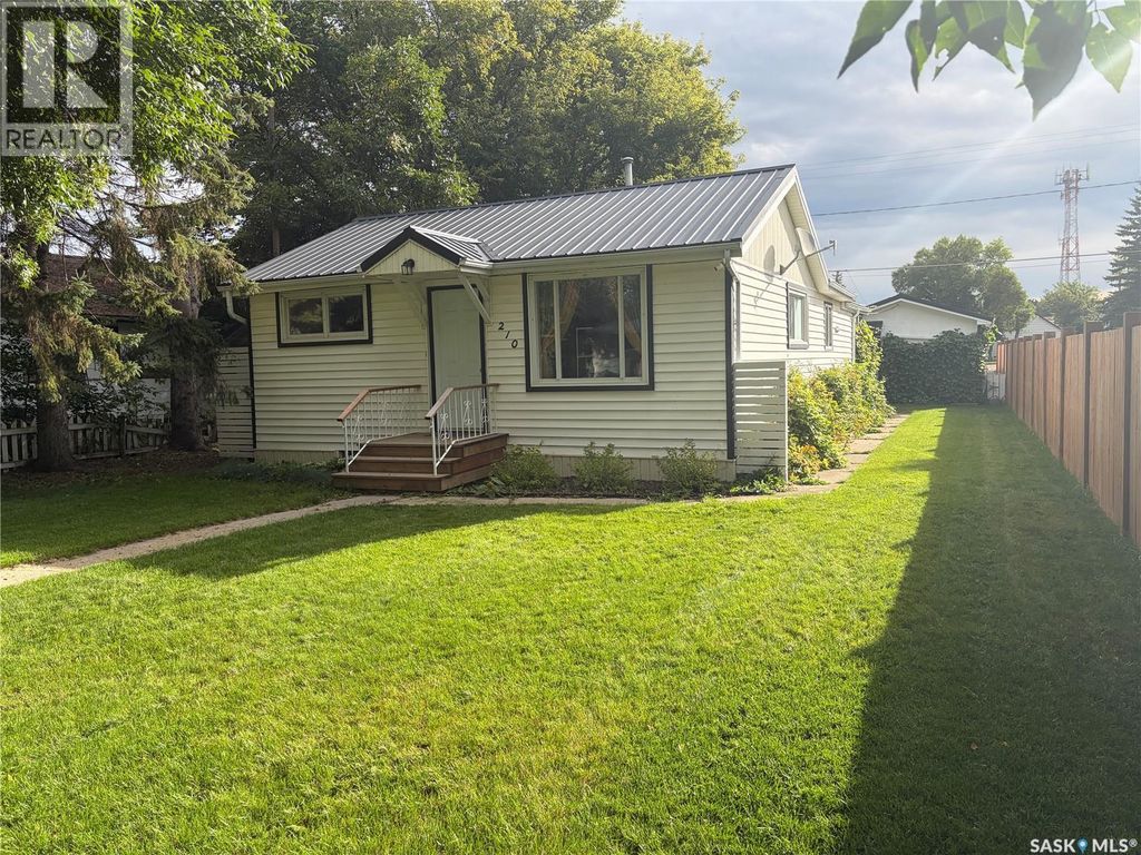 210 2nd Street Nw, Wadena