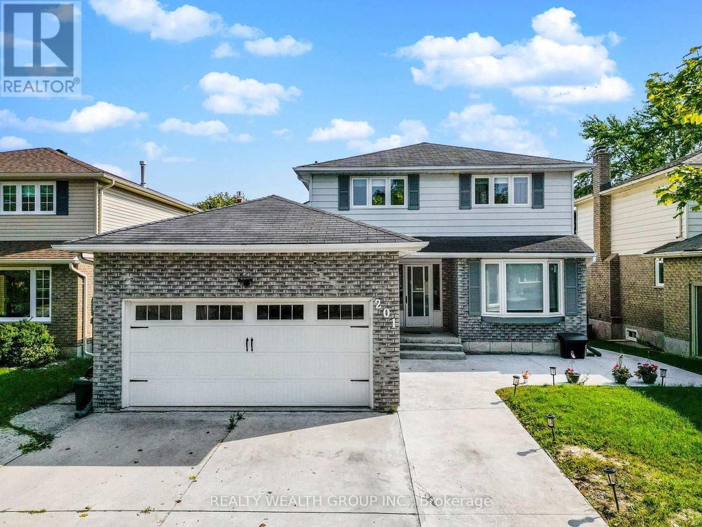 Bsmnt - 201 Biscayne Boulevard, Georgina (keswick South)