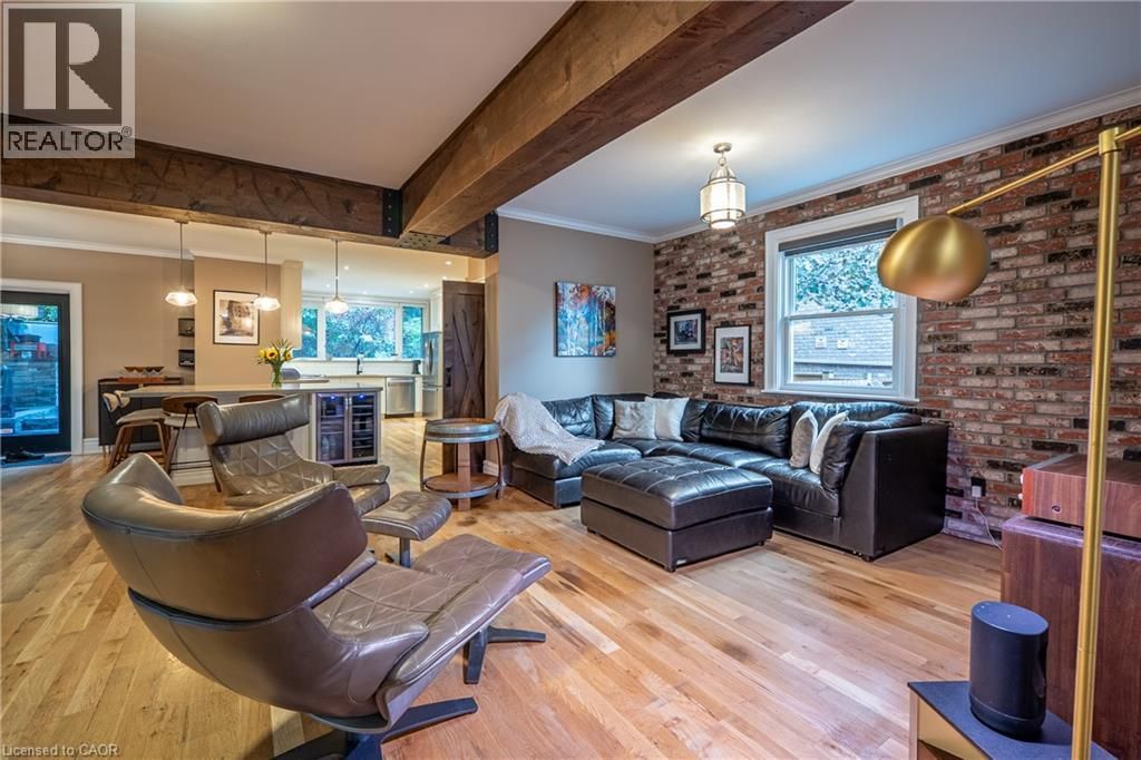 283 Plains Road W, Burlington