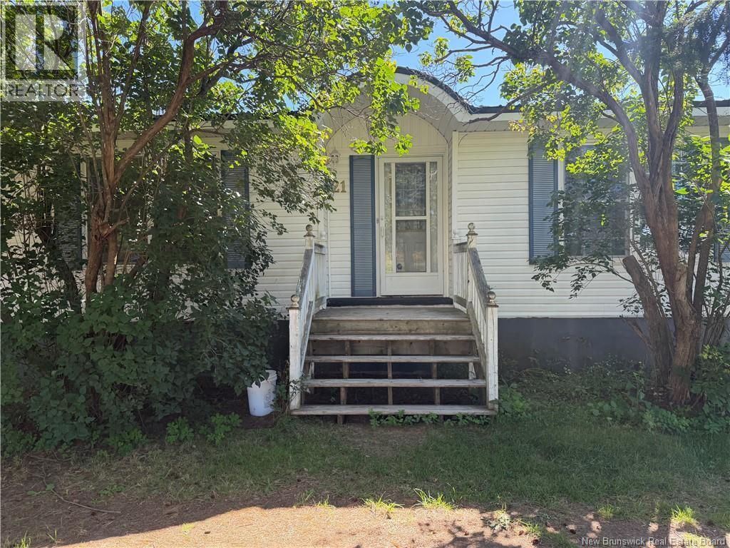 21 Second Street, Miramichi