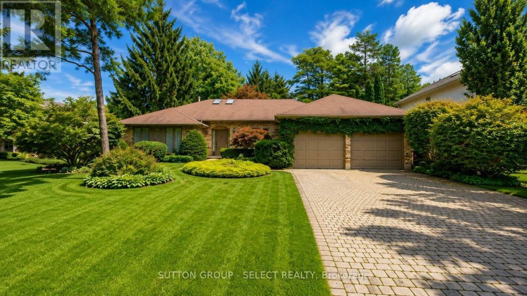 34 Pine Ridge Drive, London North (north B)