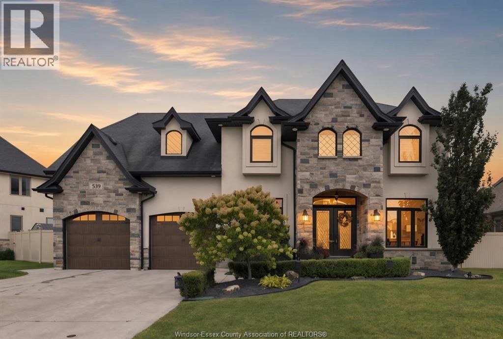 539 River Downs Avenue, Lakeshore