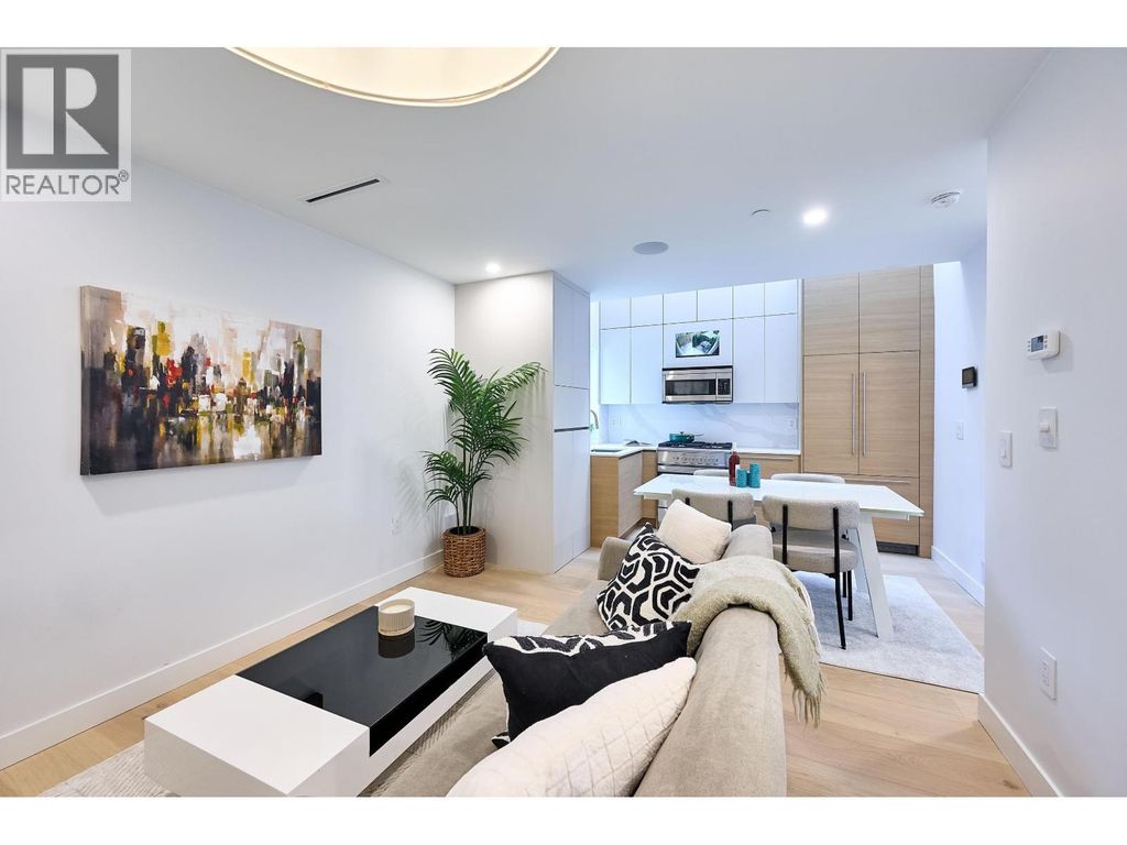 3674 W 1st Avenue, Vancouver