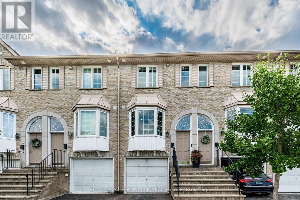 4 - 3480 Upper Middle Road, Burlington (palmer)