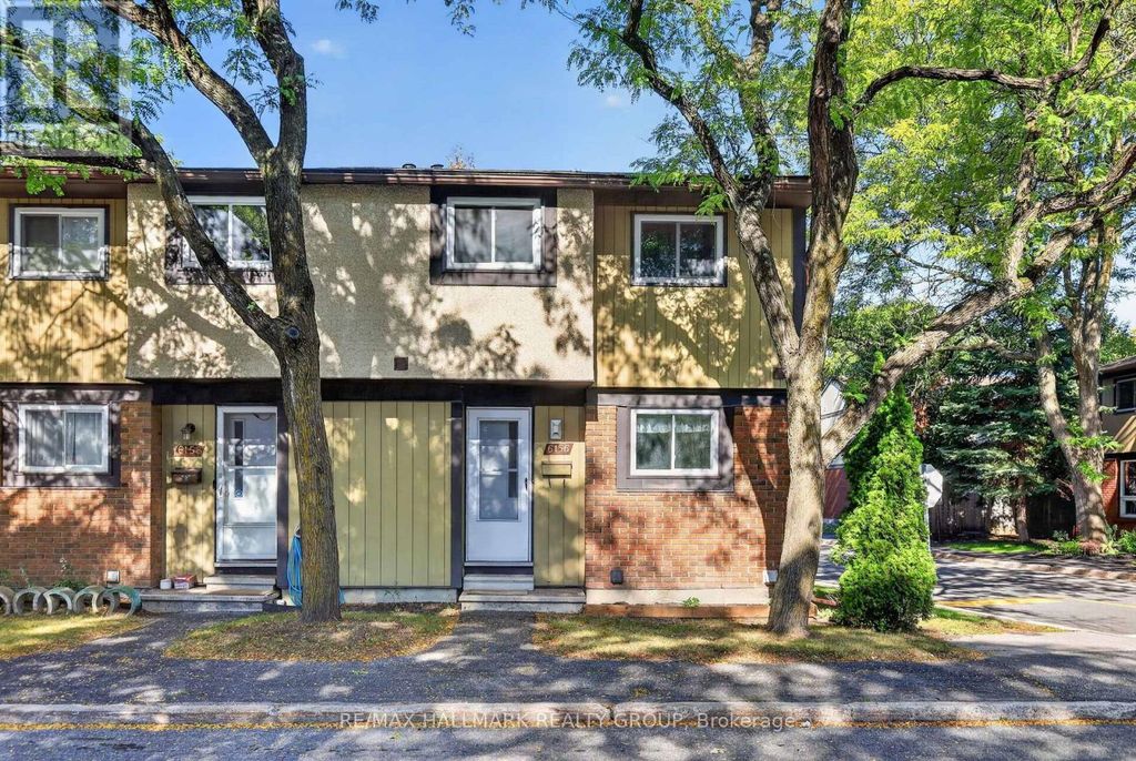 6156 Brookside Lane, Ottawa